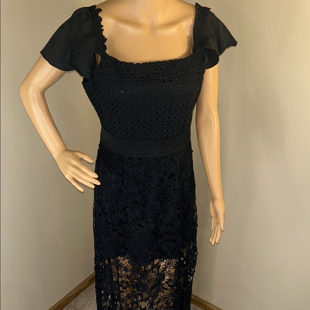 Elegant Black Lace Midi Dress